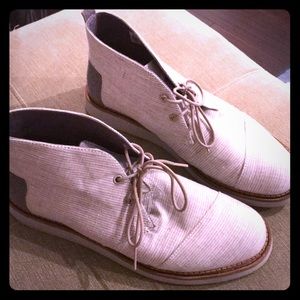 Tom's Chukka